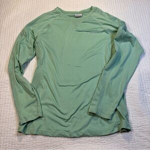 Columbia Women’s Green‎ Long Sleeve Shirt